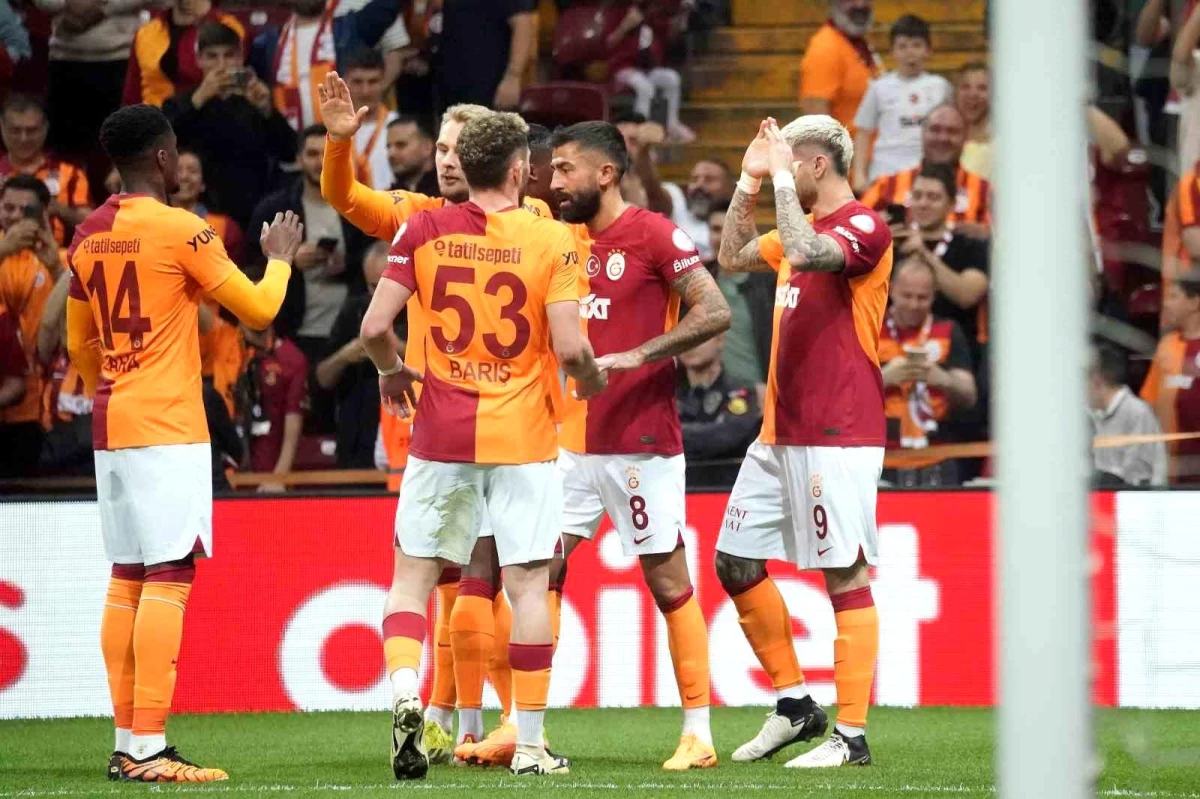 Galatasaray, Hatayspor'u yenerek yenilmezlik serisini 19 maça çıkardı